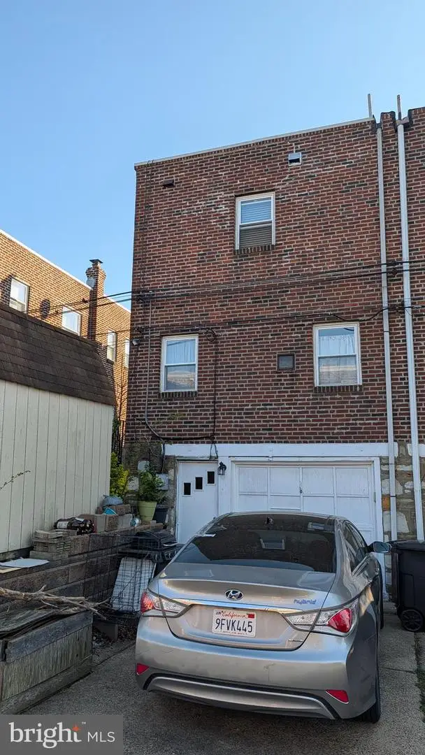 1803 Hoffnagle St, Philadelphia, PA 19152 - #3