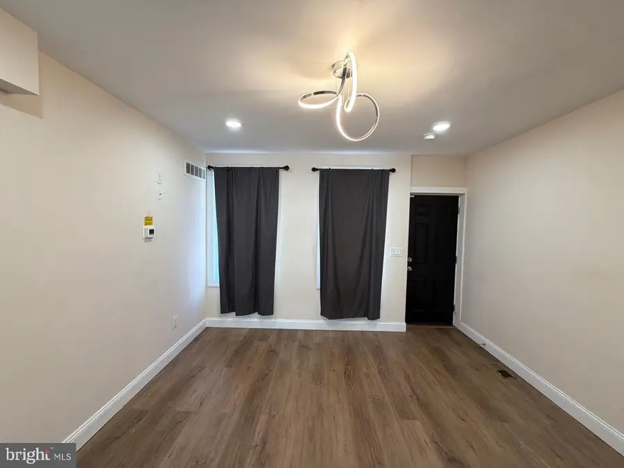 608 Winton St, Philadelphia, PA 19148 - #2