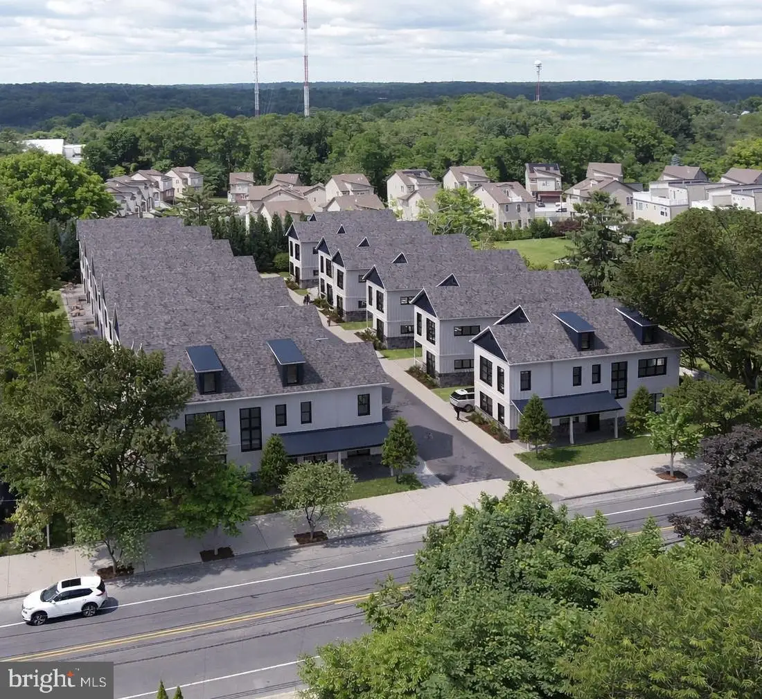 7330 Ridge Ave #3, Philadelphia, PA 19128 - #1