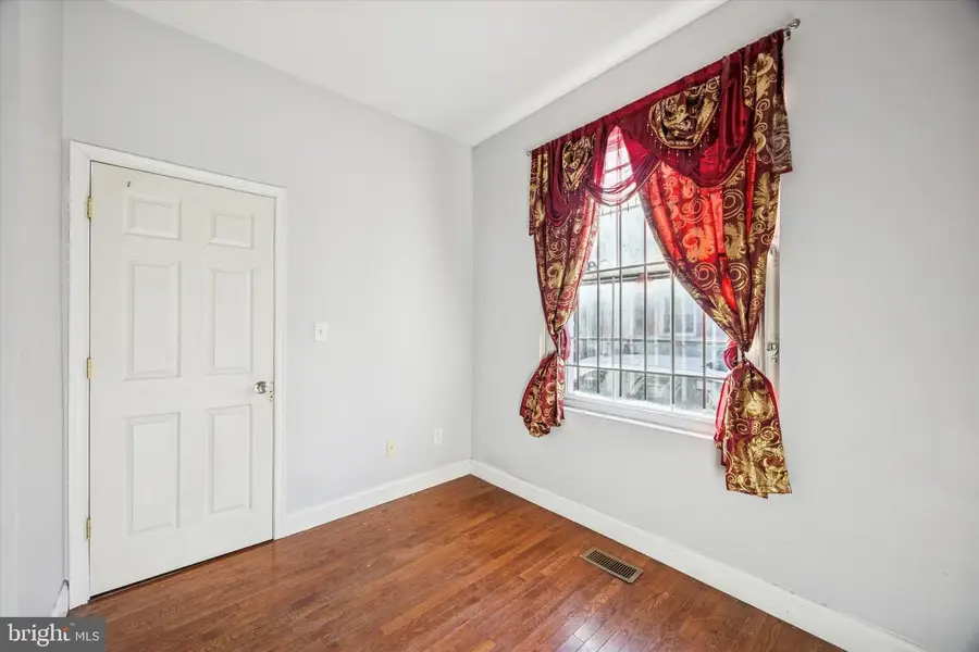 1625 Edgley St, Philadelphia, PA 19121 - #2