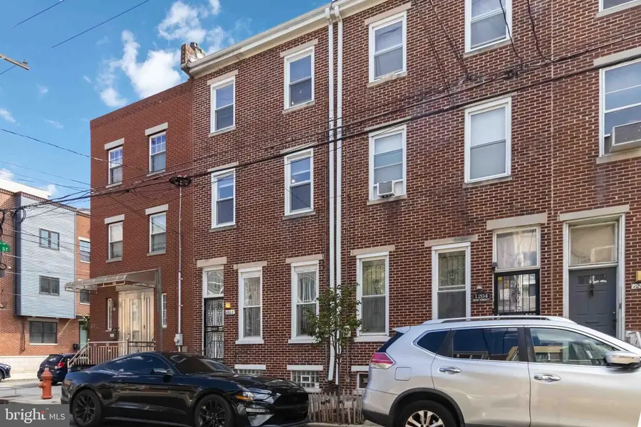 1202 Mount Vernon St, Philadelphia, PA 19123 - #2