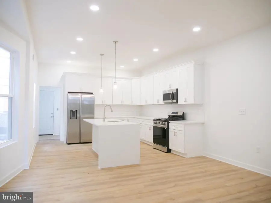 2555 N 33rd St, Philadelphia, PA 19132 - #3