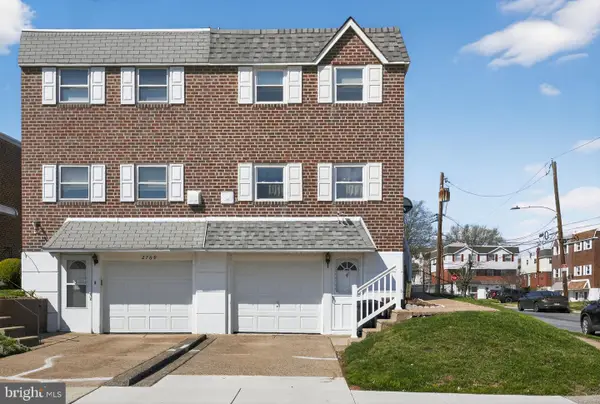 2771 Clayton St, PHILADELPHIA, PA 19152