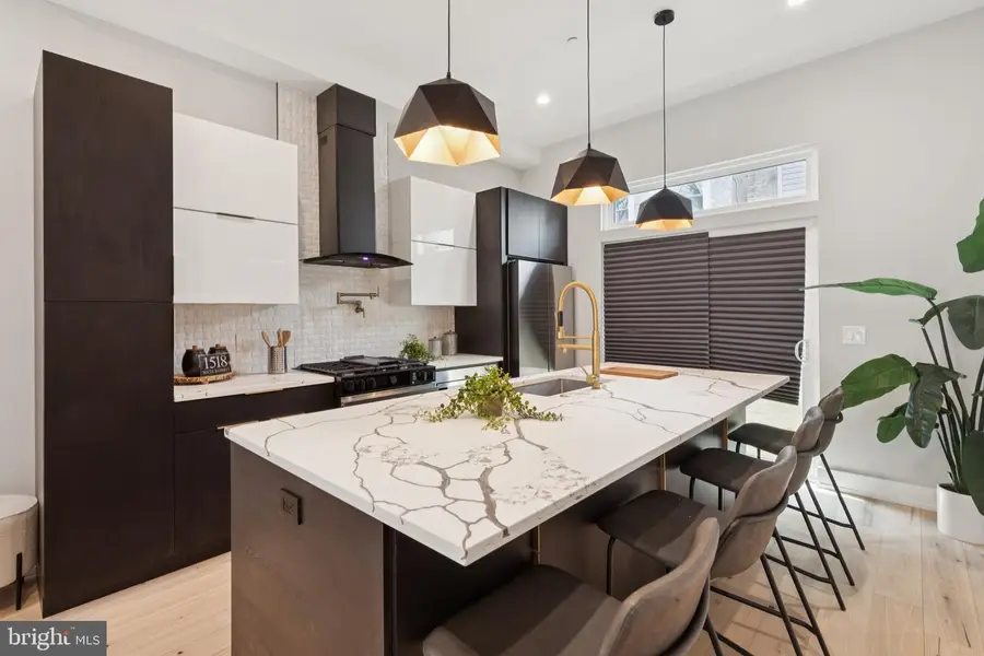 1518 S Bambrey St, Philadelphia, PA 19146 - #2