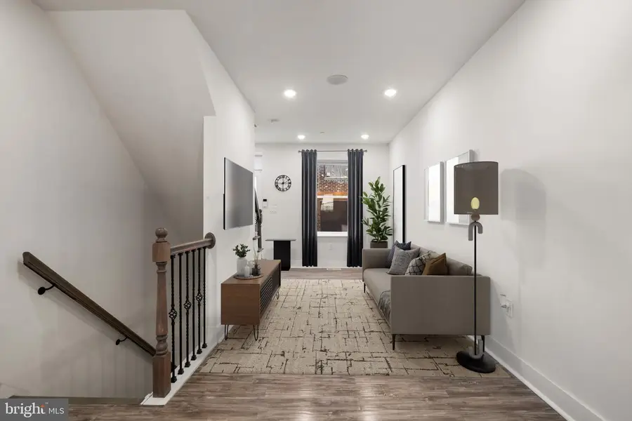 1752 Waterloo St, Philadelphia, PA 19122 - #2