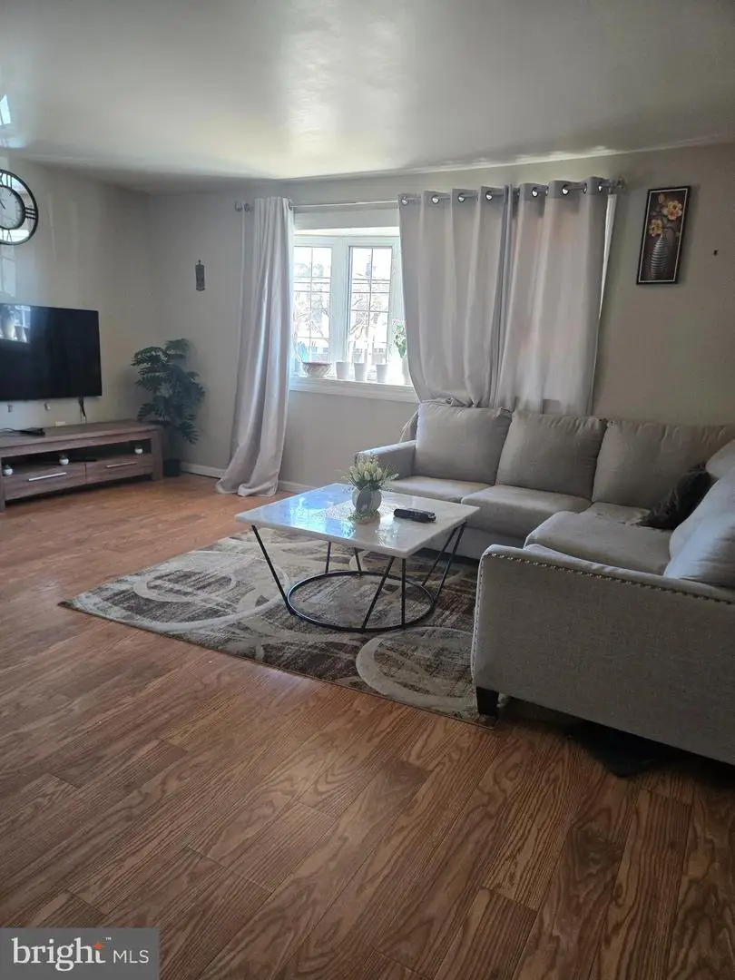 8008-00 Crispin St #e, Philadelphia, PA 19136 - #2