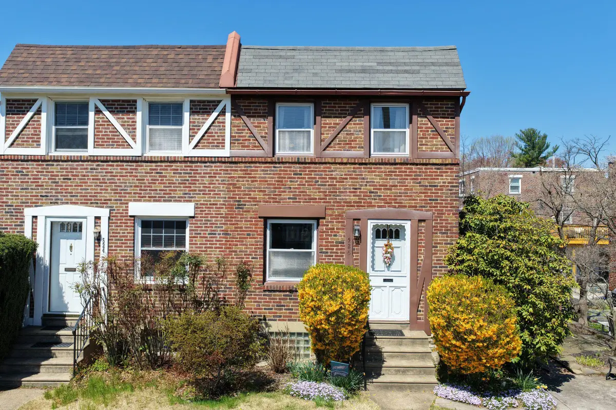 526 Fountain St, Philadelphia, PA 19128 - #1