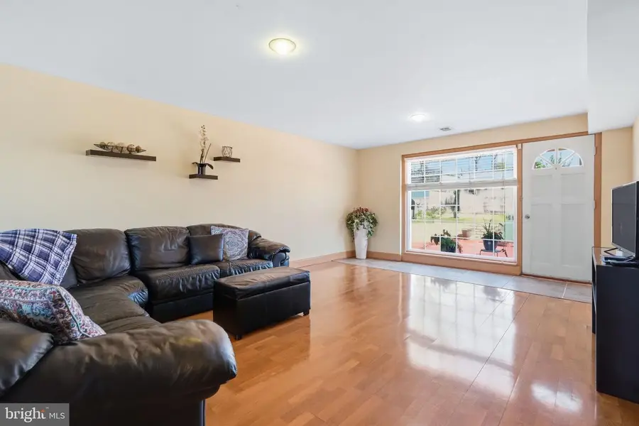 1119 Kent Ln, Philadelphia, PA 19115 - #2