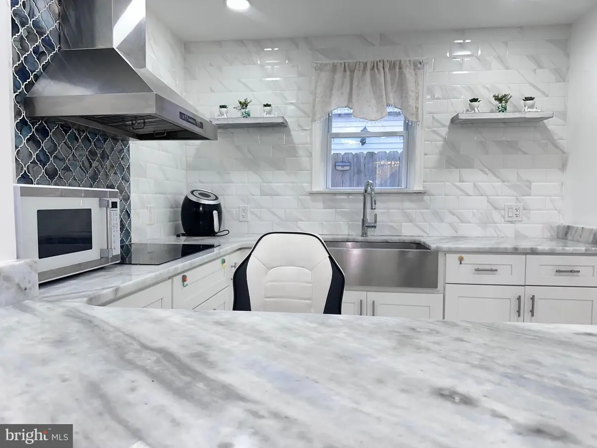 2520 S 5th St, Philadelphia, PA 19148 - #1