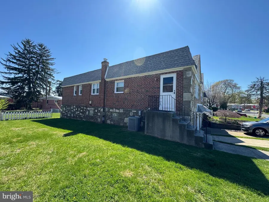 1149 Glenn St, Philadelphia, PA 19115 - #2