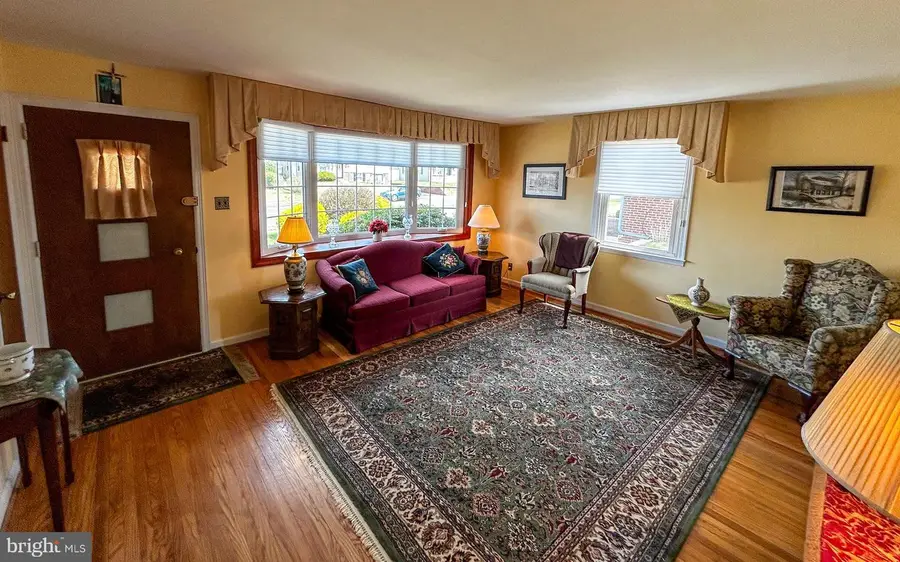 3816 Chalfont Dr, Philadelphia, PA 19154 - #3