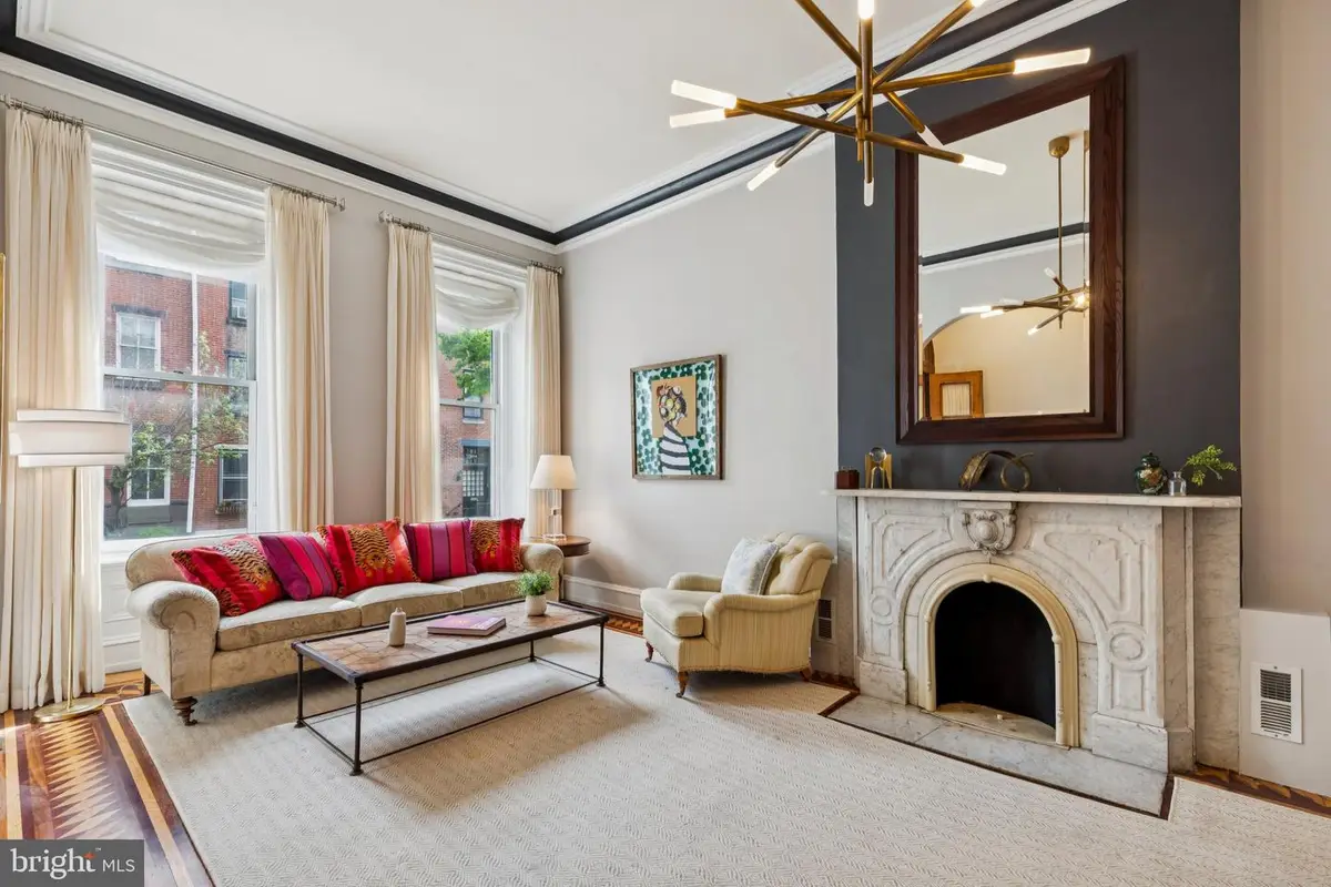 2219 Locust St, Philadelphia, PA 19103 - #1