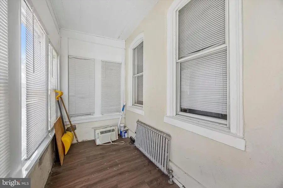 378 Shurs Ln, Philadelphia, PA 19128 - #3