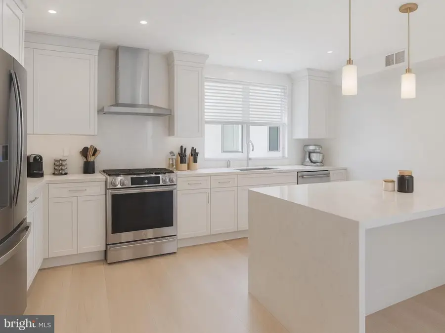 1336 S Woodstock St, Philadelphia, PA 19146 - #2