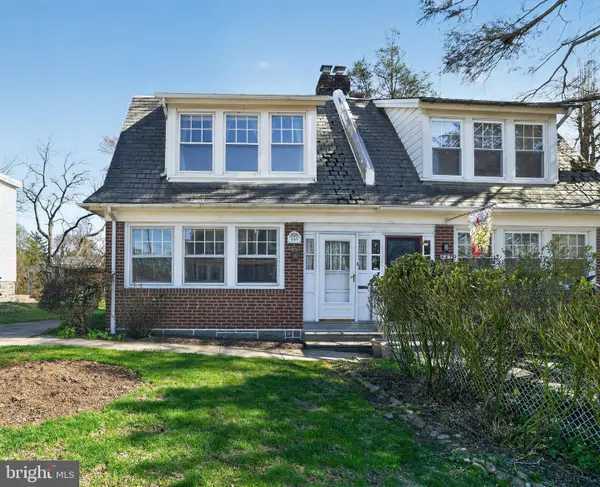 449 Flamingo St, PHILADELPHIA, PA 19128