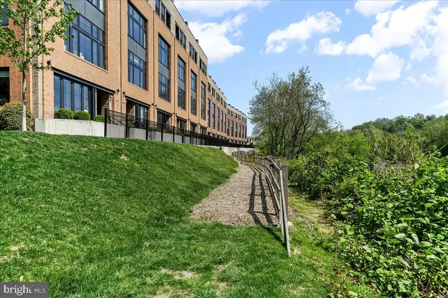 4584 Riverside Way, Philadelphia, PA 19127 - #3