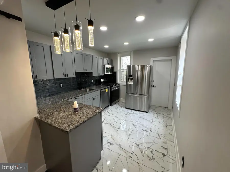 5511 Pemberton St, Philadelphia, PA 19143 - #3