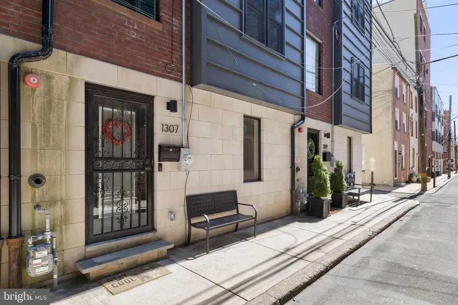 1307 S Hancock St, Philadelphia, PA 19147 - #3