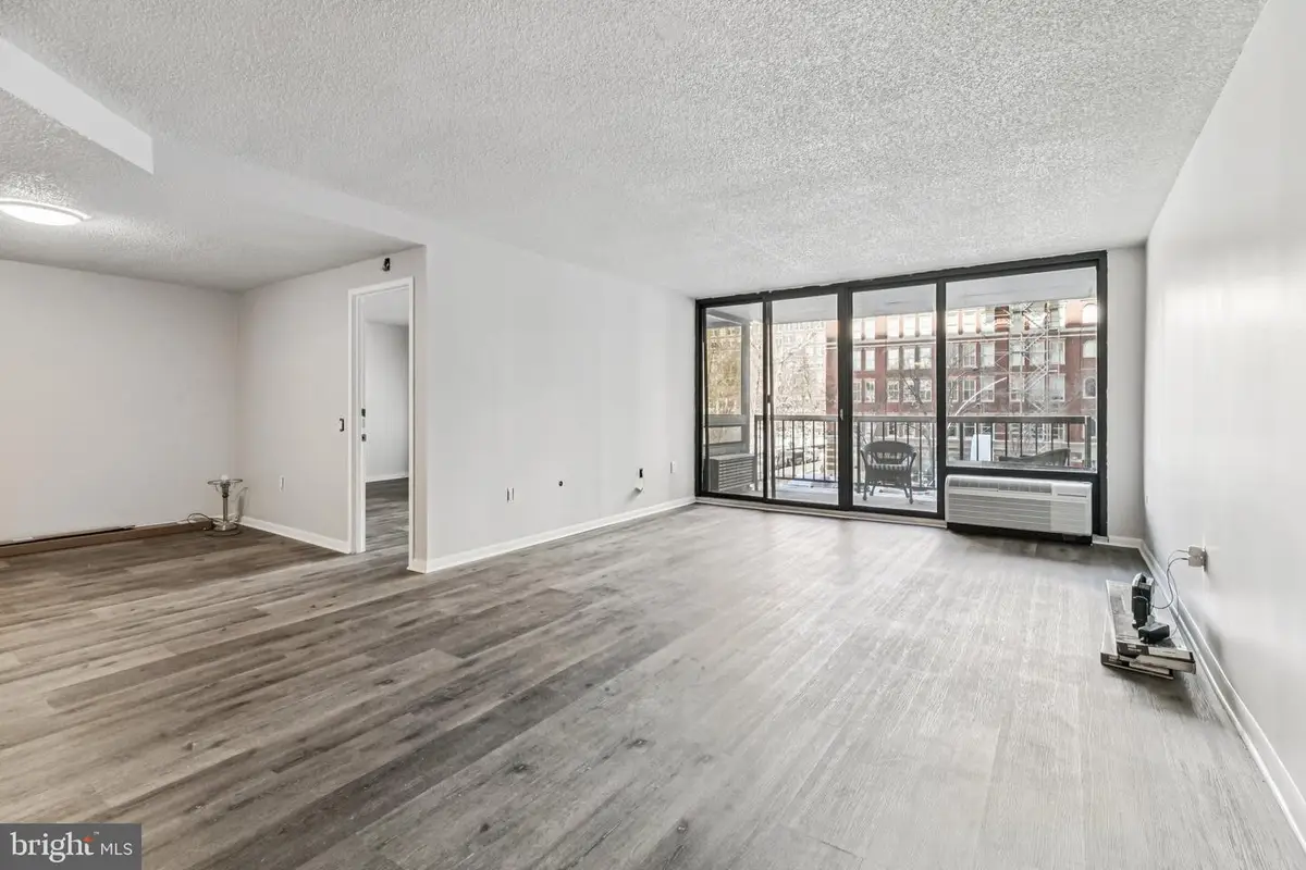 241 S 6th St #304f, Philadelphia, PA 19106 - #1