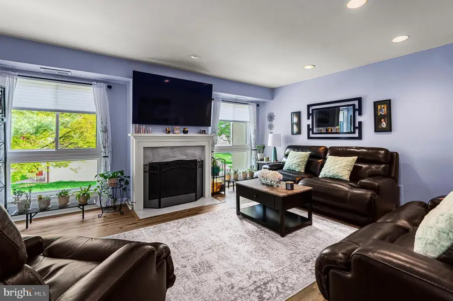 5025 S Convent Ln #j, Philadelphia, PA 19114 - #3