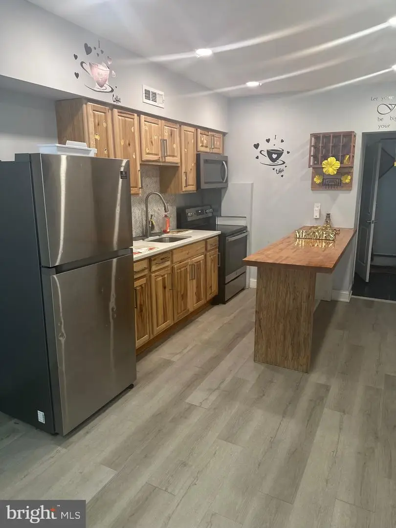 814 W Birch St, Philadelphia, PA 19133 - #3