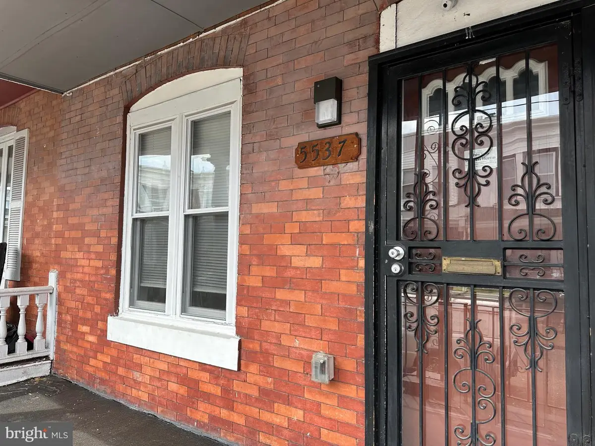 5537 Pemberton St, Philadelphia, PA 19143 - #1