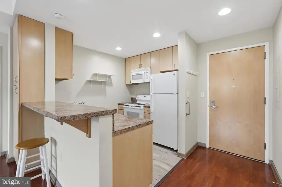 815-37 Arch St #516, Philadelphia, PA 19107 - #3