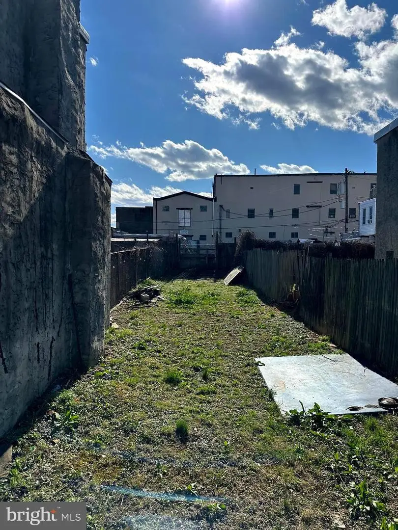 2112 E Somerset St, Philadelphia, PA 19134 - #1