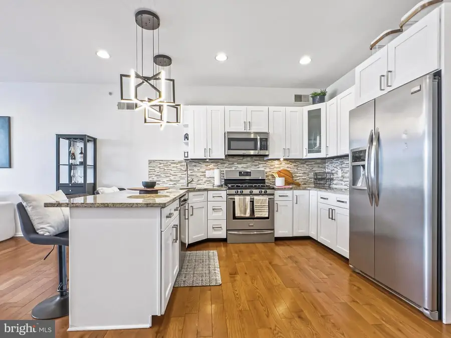 1211 Mount Vernon St #2, Philadelphia, PA 19123 - #3