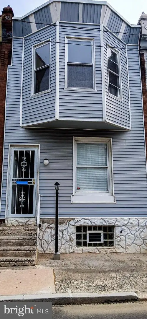 3231 N Bambrey St, Philadelphia, PA 19129 - #1