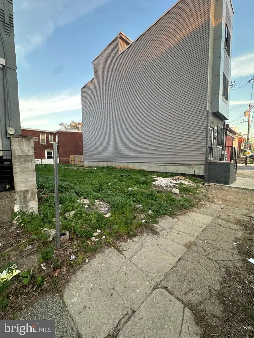 907 N 43rd, Philadelphia, PA 19104 - #2