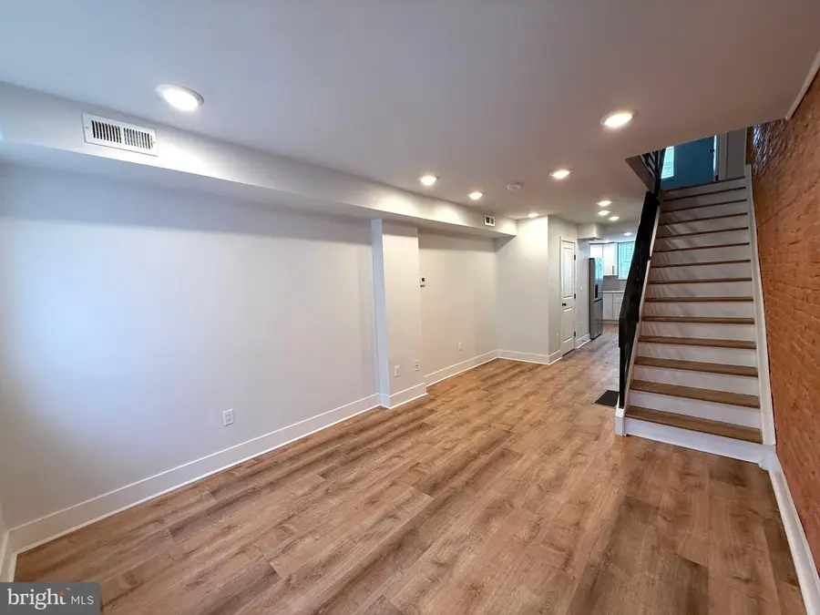 609 Mountain St, Philadelphia, PA 19148 - #3