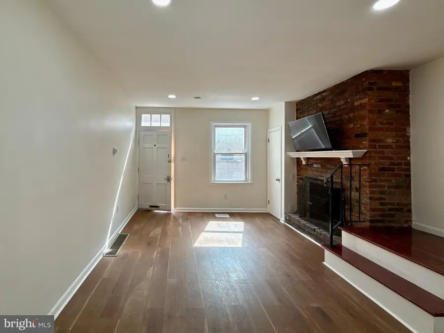 256 S Alder St, Philadelphia, PA 19107 - #3