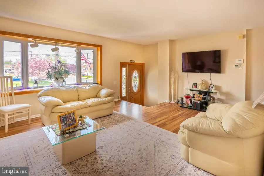 12307 Dunks Ferry Rd, Philadelphia, PA 19154 - #3