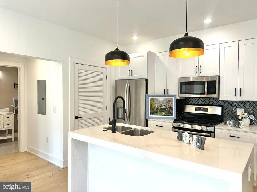 1232 N Front St #2d, Philadelphia, PA 19122 - #3