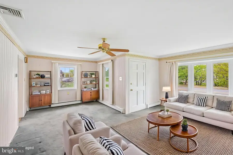 12209 Thornton Rd, Philadelphia, PA 19154 - #2