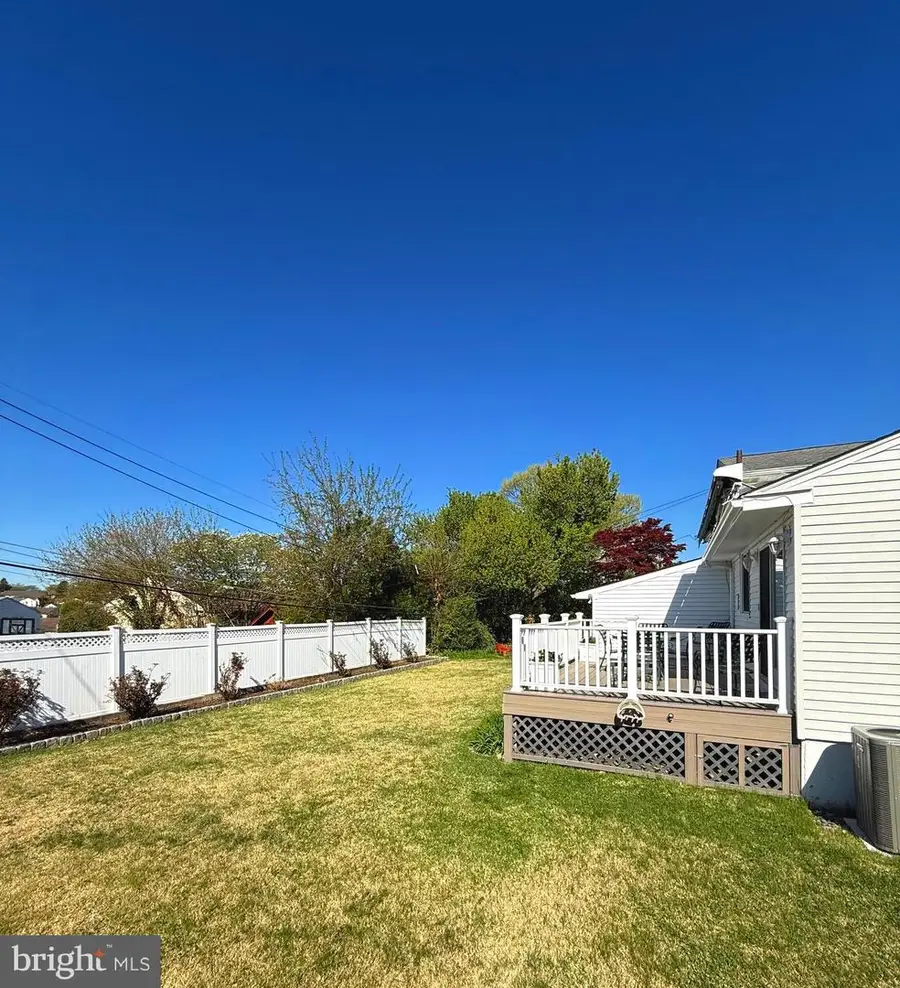 878 Morefield Rd, Philadelphia, PA 19115 - #3