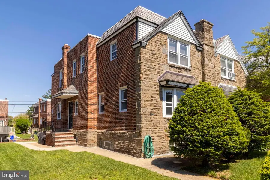 1117 E Barringer St, Philadelphia, PA 19119 - #2