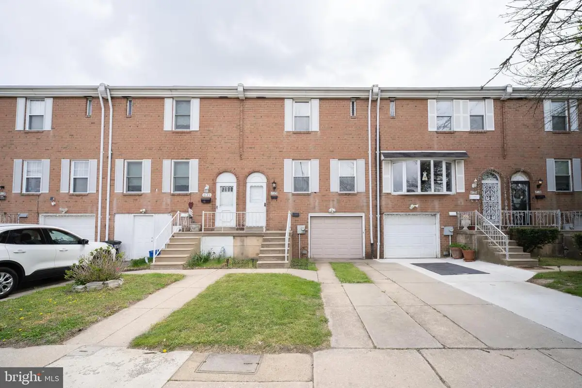 8122 Lindbergh Blvd, Philadelphia, PA 19153 - #1