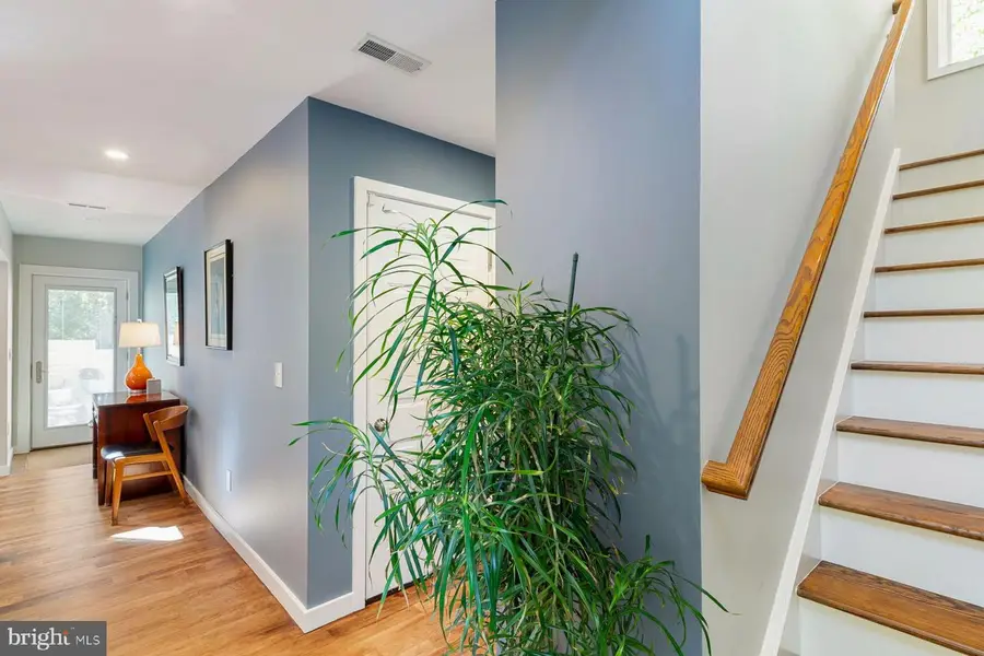 7621 Saint Martins Lane, Philadelphia, PA 19118 - #3