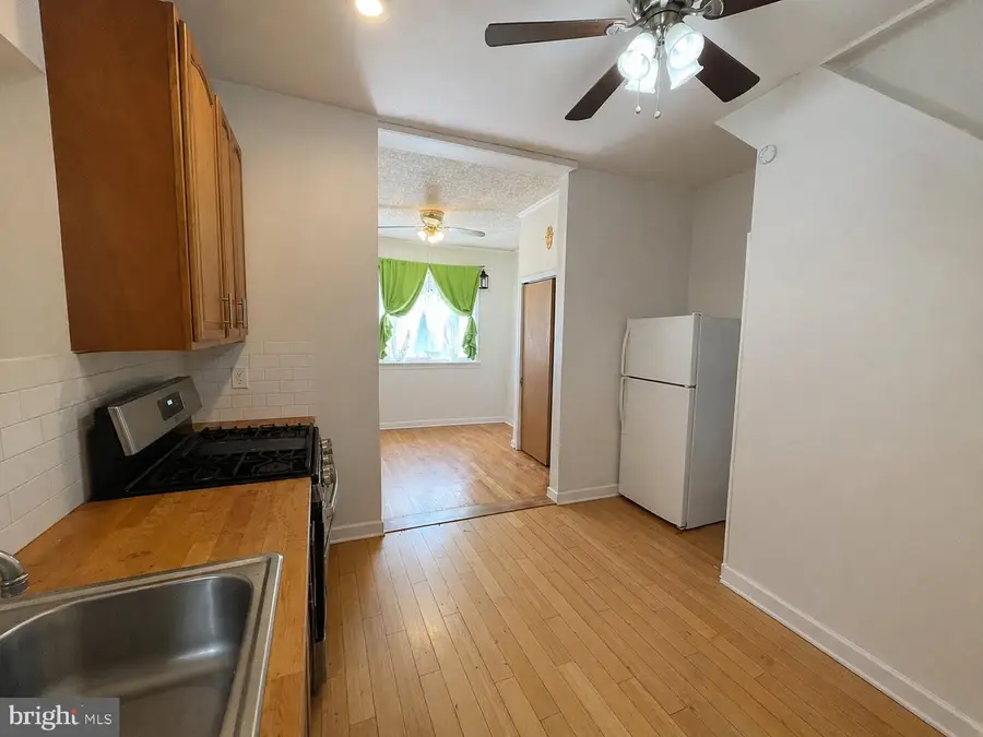 768 S 6th St, Philadelphia, PA 19147 - #3