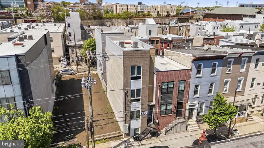 2010 N 8th St, Philadelphia, PA 19122 - #2