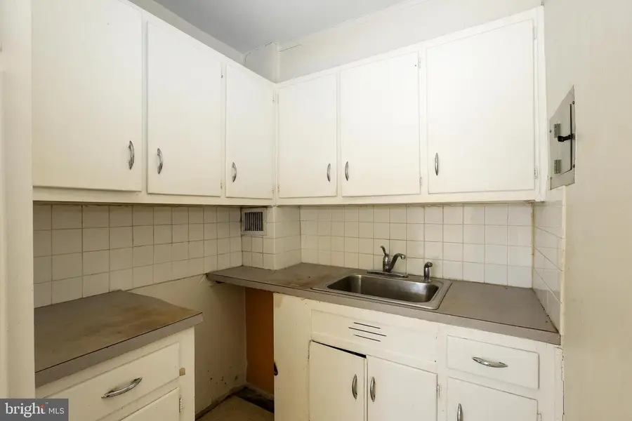 118 S 21st St #911, Philadelphia, PA 19103 - #3