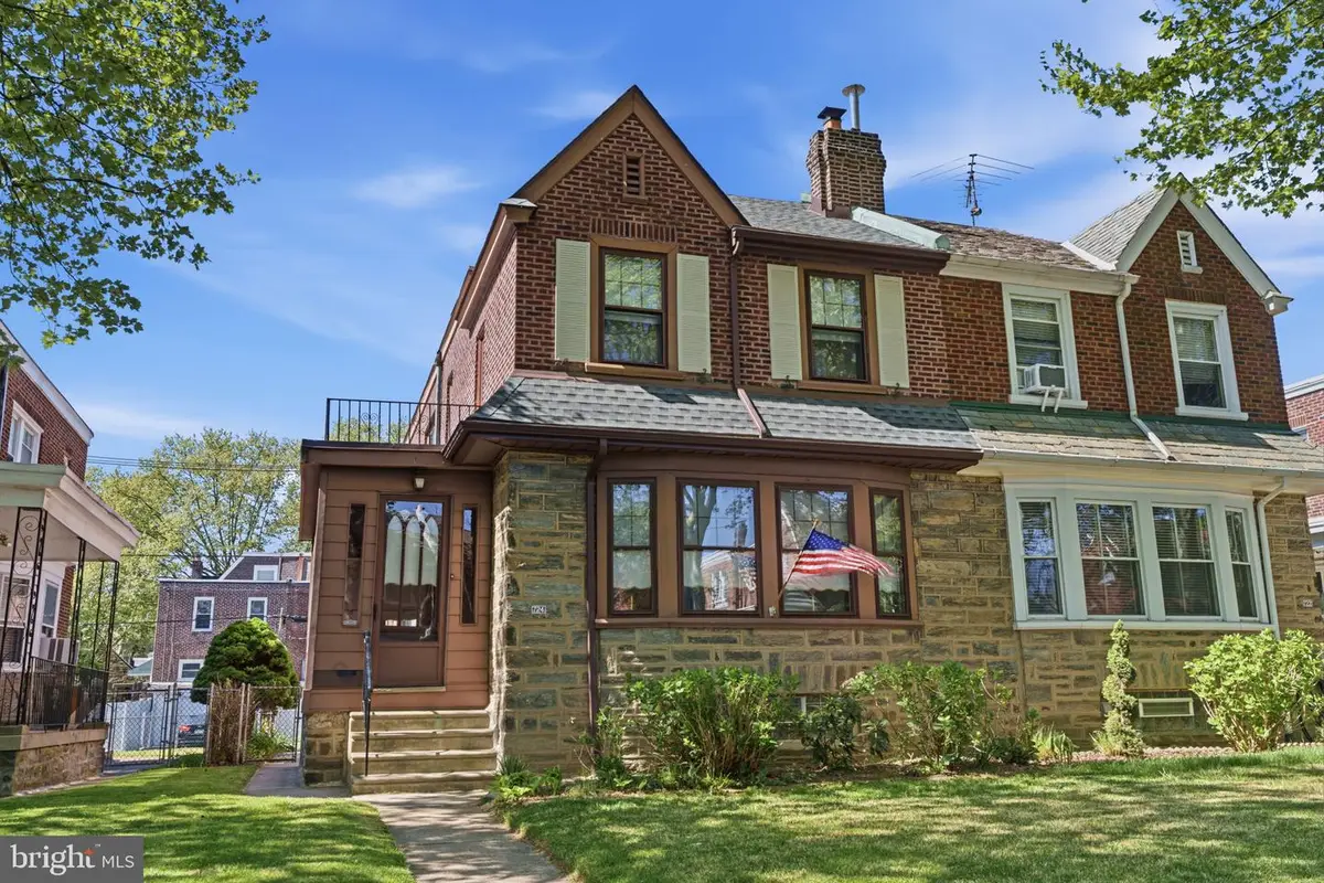 724 Longshore Ave, Philadelphia, PA 19111 - #1