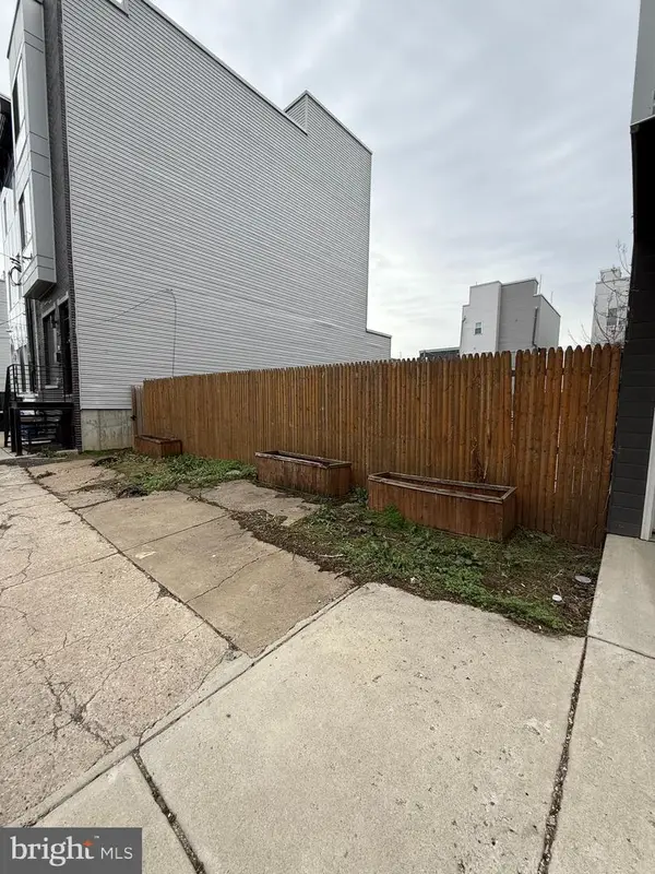 1922-24 E Cumberland St, PHILADELPHIA, PA 19125