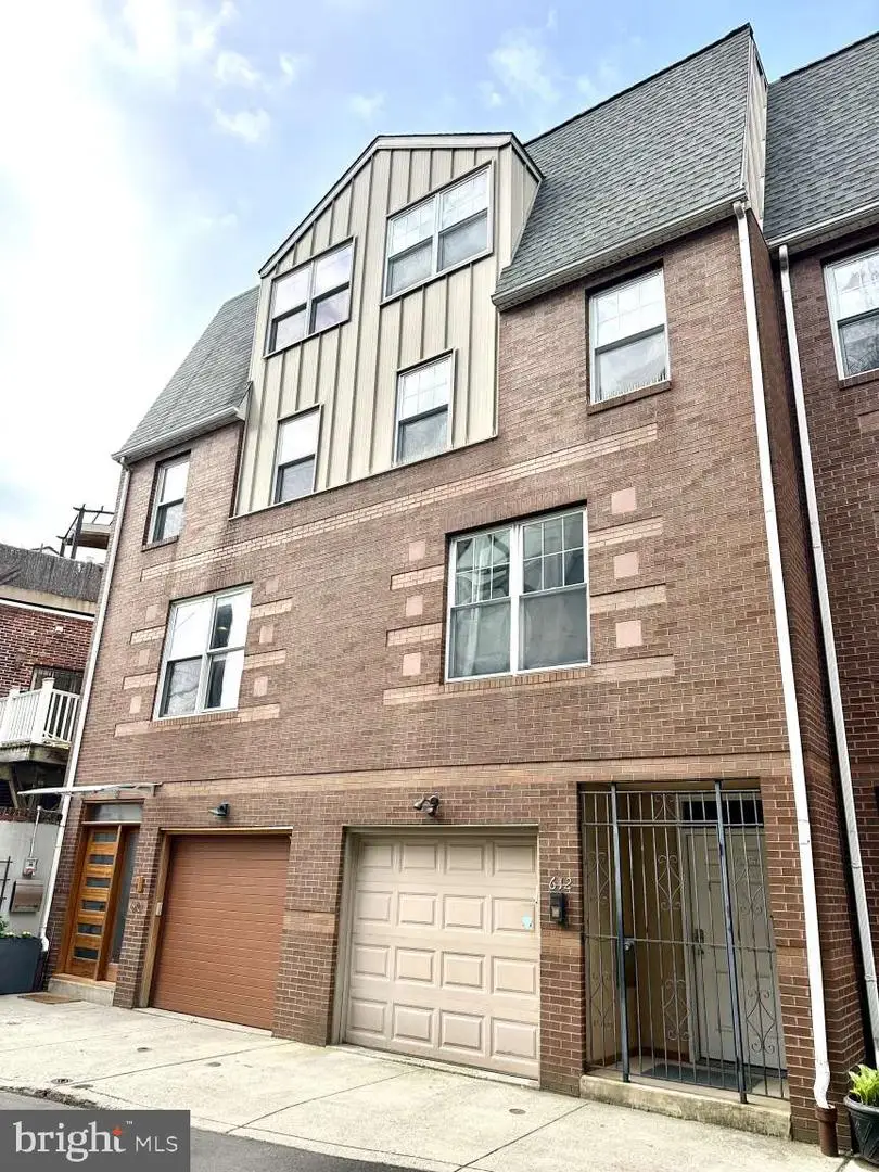 612 Queen St, Philadelphia, PA 19147 - #1