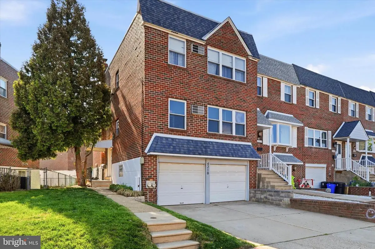4210 Lyman Dr, Philadelphia, PA 19114 - #1
