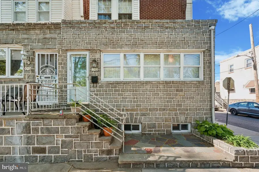 1735 W Moyamensing Ave, Philadelphia, PA 19145 - #2