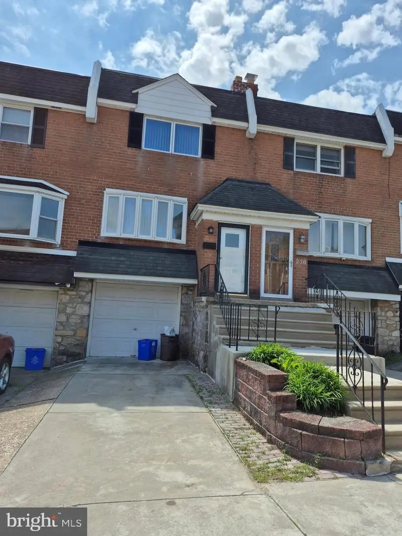 240 Rock St, Philadelphia, PA 19128 - #1