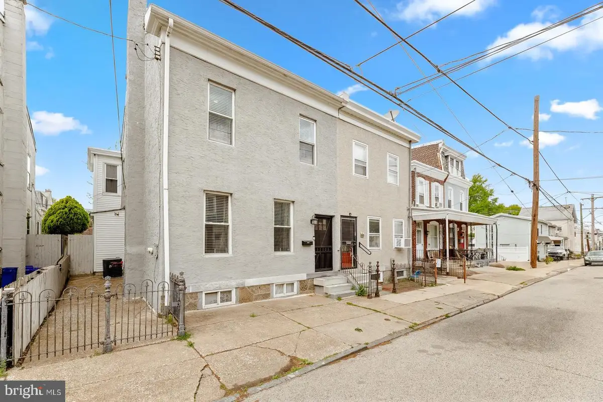 428 Conarroe St, Philadelphia, PA 19128 - #1